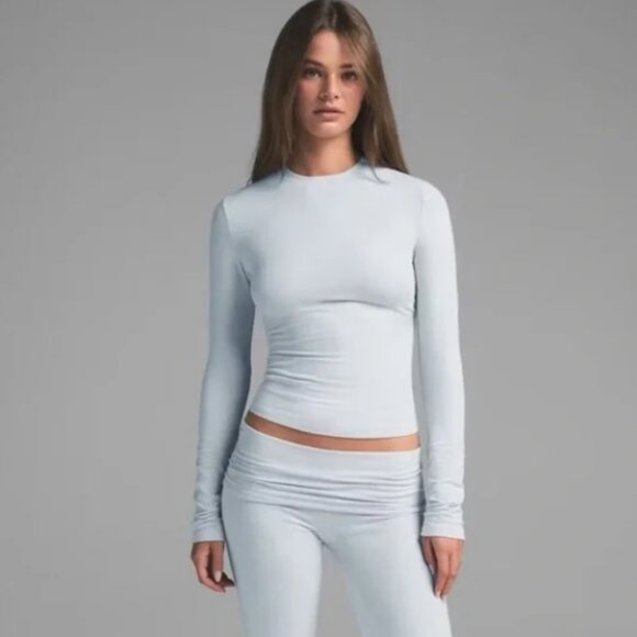 SKIMS Tops - SKIMS Cotton Jersey Long Sleeve T Shirt Womens Medium Zen Blue Casual Crewneck